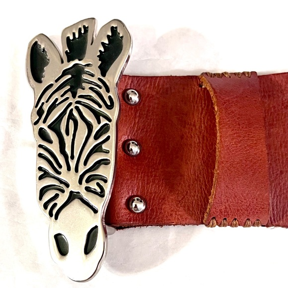 NEW Anthropologie Zebra Head Buckle Leather Belt Size Small Tan - Picture 5 of 10